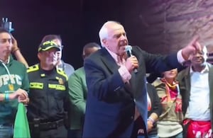 El expresidente Ernesto Samper acompañó el cierre de campaña de Iván Cepeda.
