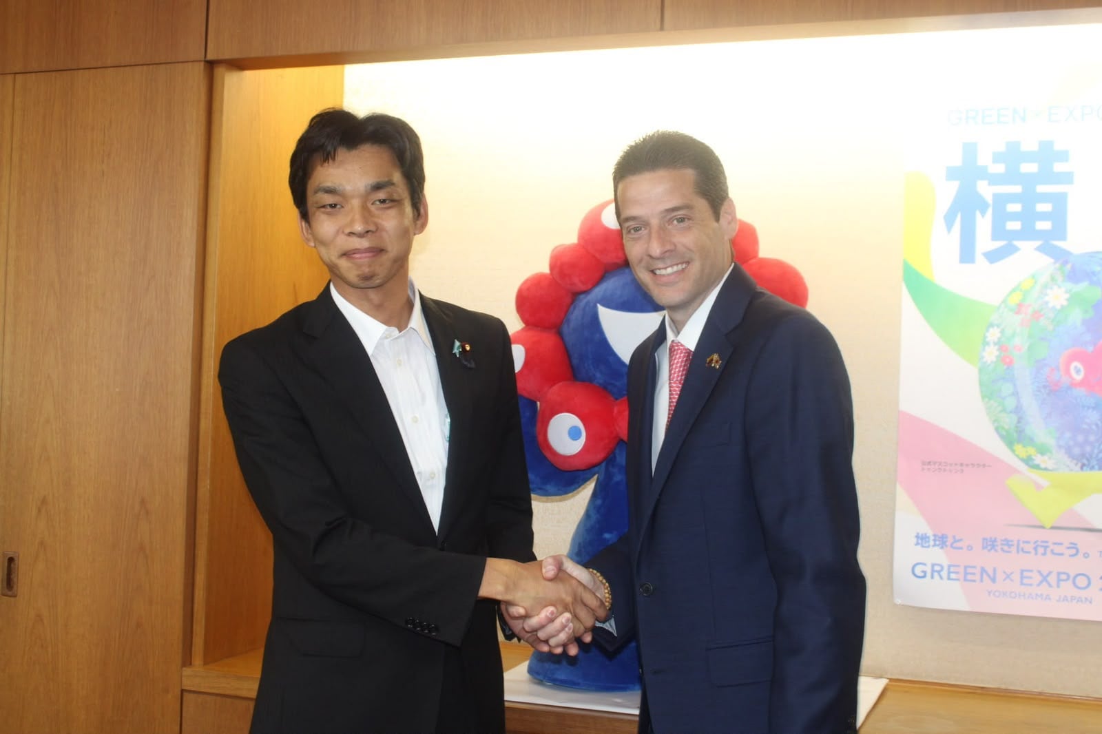 Reunión de MinComercio y reunión con el Sr. Yonenaga Hiroshi, presidente de Toyota Colombia, y Nanbu Hiroshi, presidente comercial de Japón.