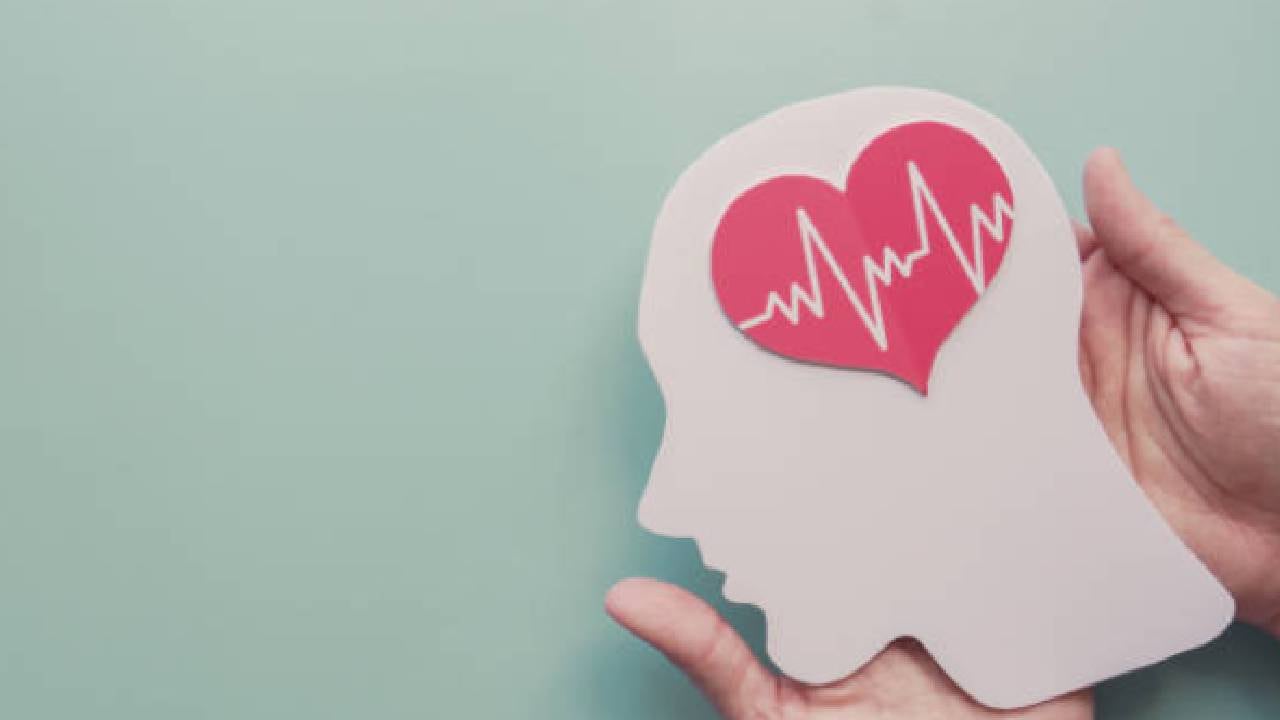 Una interrupción del flujo de sangre al encéfalo durante más de 10 segundos causa pérdida de consciencia.