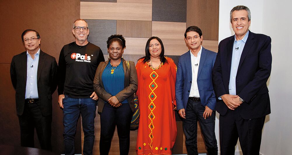  En la izquierda del espectro está el Pacto Histórico, una convergencia de exguerrillas, un grupo cristiano, organizaciones de mujeres, minorías étnicas y sexuales, entre otros.