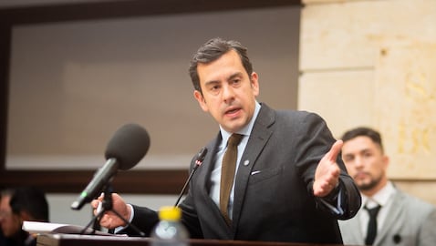 Rodrigo Lara, ministro del Interior.