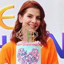 Carolina Cruz rompió la piñata por su cumpleaños y 'asustó' a sus compañeros de Día a Día