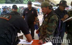 Video: Entrega de los 'Rastrojos'