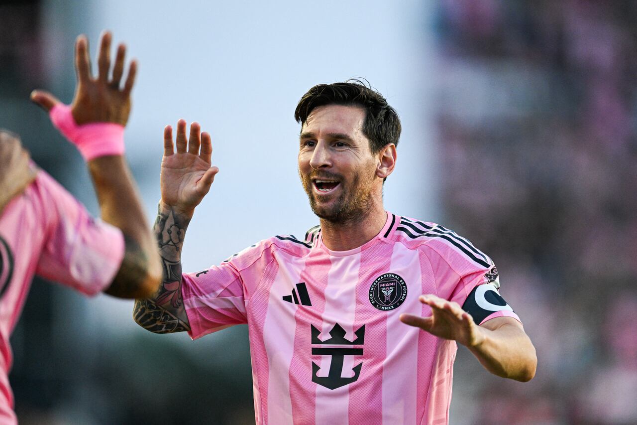 Inter Miami's Argentine forward #10 Lionel Messi celebrates scoring his team's first goal during the Major League Soccer match between Inter Miami CF and Columbus Crew at Chase Stadium in Fort Lauderdale, Florida, on May 31, 2025. (Photo by CHANDAN KHANNA / AFP)