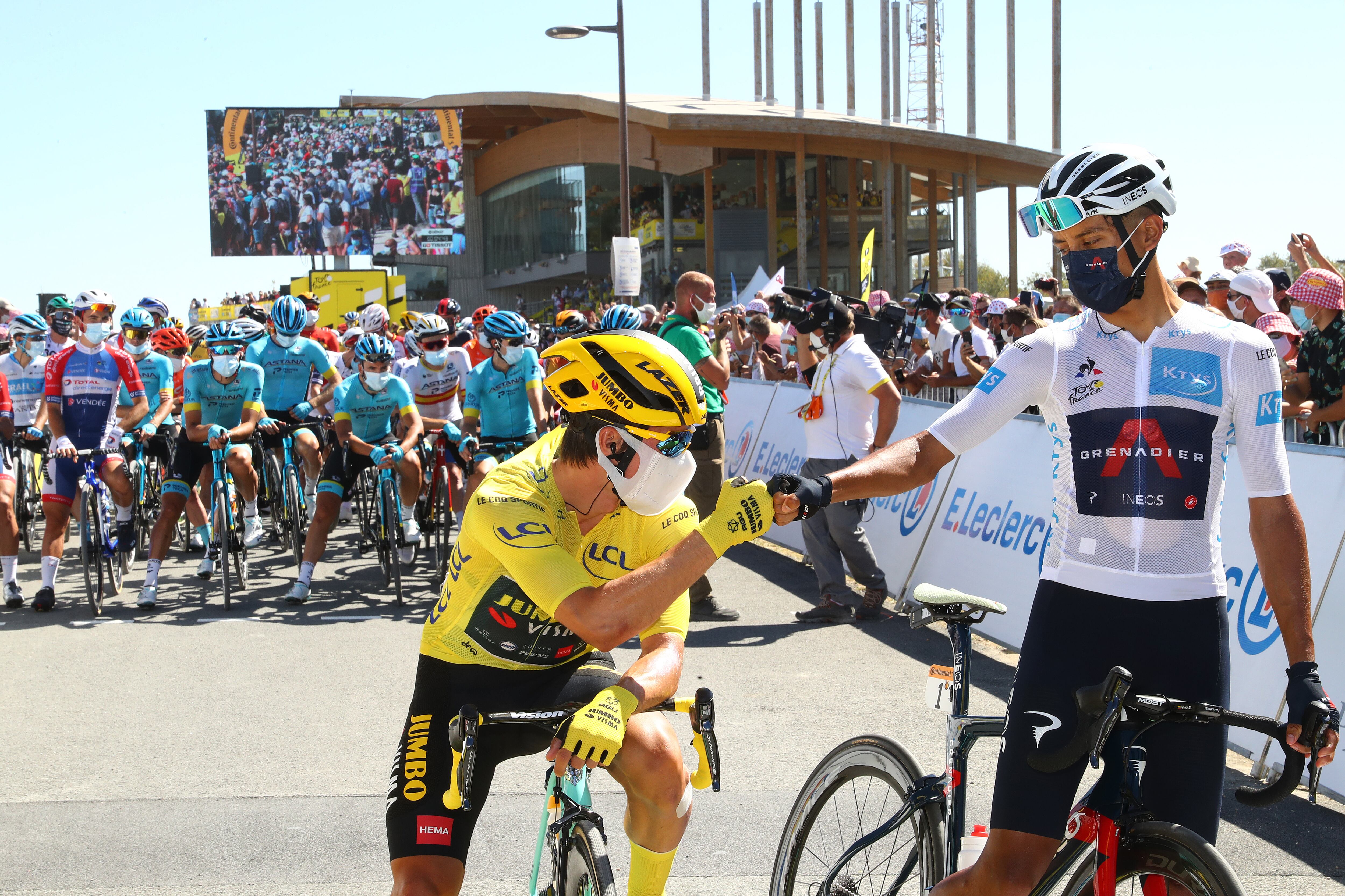 POITIERS, FRANCE - SEPTEMBER 09: Start / Primoz Roglic of Slovenia and Team Jumbo - Visma Yellow Leader Jersey / Egan Arley Bernal Gomez of Colombia and Team INEOS Grenadiers White Best Young Jersey / Social distance / Mask / Covid safety measures / Peloton / during the 107th Tour de France 2020, Stage 11 a 167,5km stage from Chatelaillon-Plage to Poitiers / #TDF2020 / @LeTour / on September 09, 2020 in Poitiers, France. (Photo by Michael Steele/Getty Images)