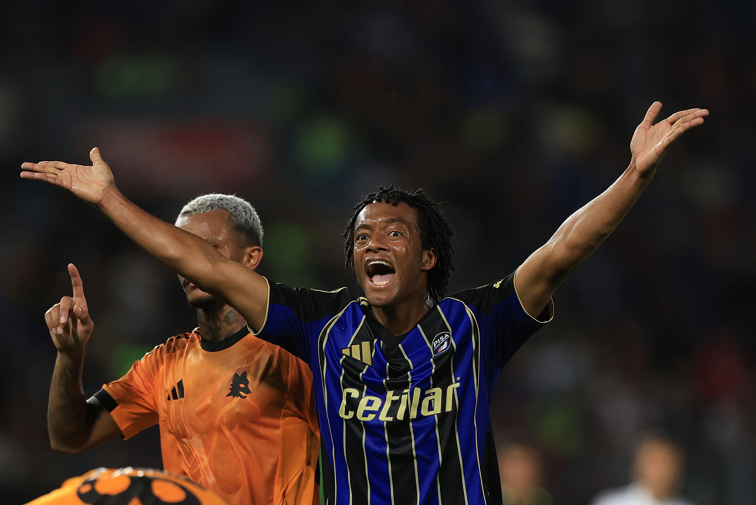 PISA, ITALY - AUGUST 30: Juan Cuadrado of Pisa Sporting Club reacts during the Serie A match between Pisa SC and AS Roma at Arena Garibaldi on August 30, 2025 in Pisa, Italy. (Photo by Gabriele Maltinti/Getty Images)