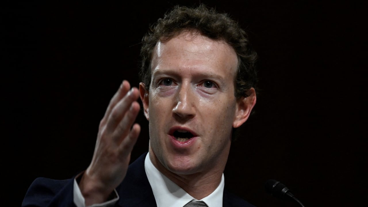 Zuckerberg explicó por qué considera clave que los laboratorios actúen por cuenta propia.