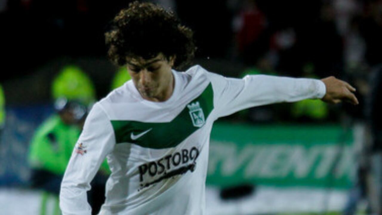 Stefan Medina con los colores de Atlético Nacional.