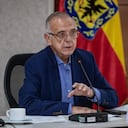 El alcalde de Bogotá, Carlos Fernando Galán, y el ministro de Defensa, Iván Velásquez, lideraron un consejo de seguridad en la capital del país.