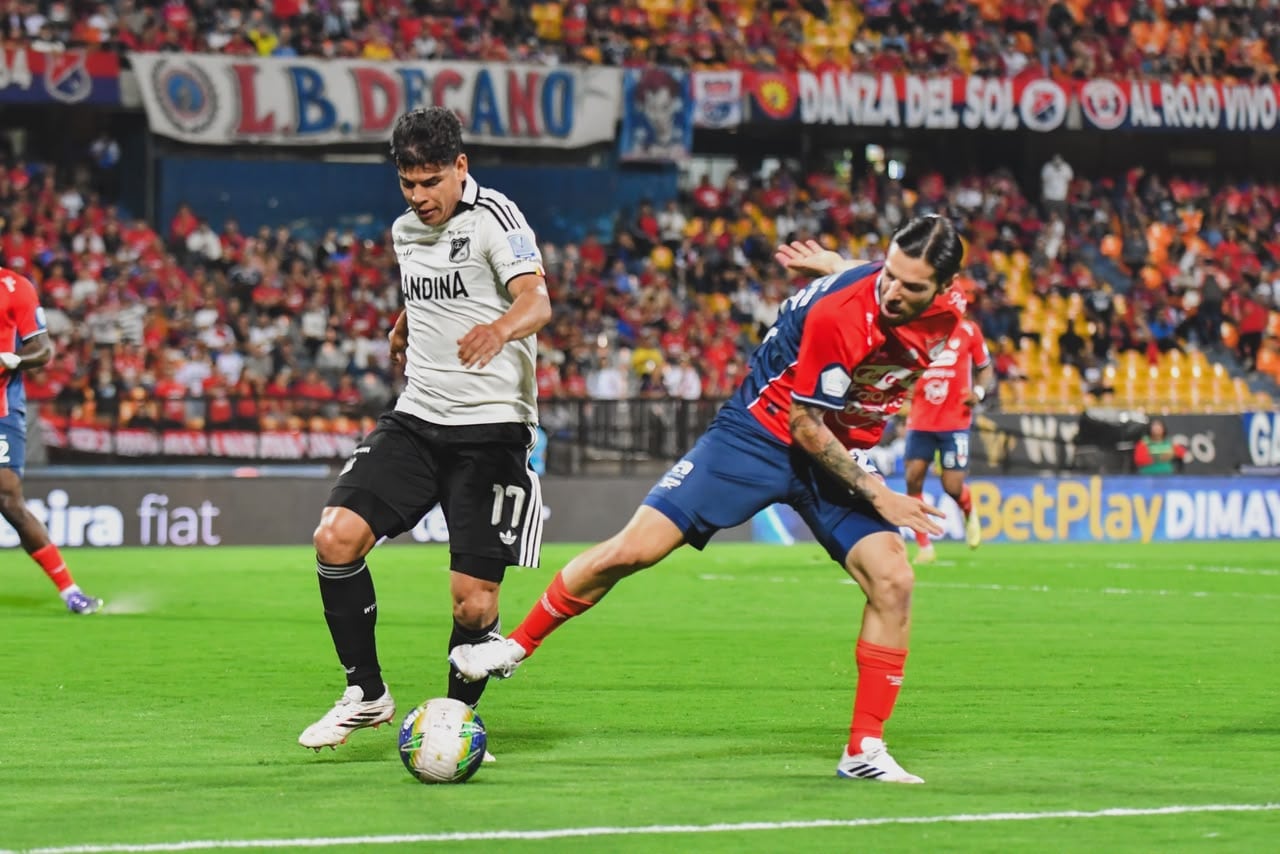 Jorge Arias en el partido de Millonarios vs. Independiente Medellín en el Atanasio Girardot