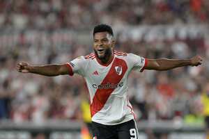 Miguel Borja marcó un nuevo gol ante Independiente