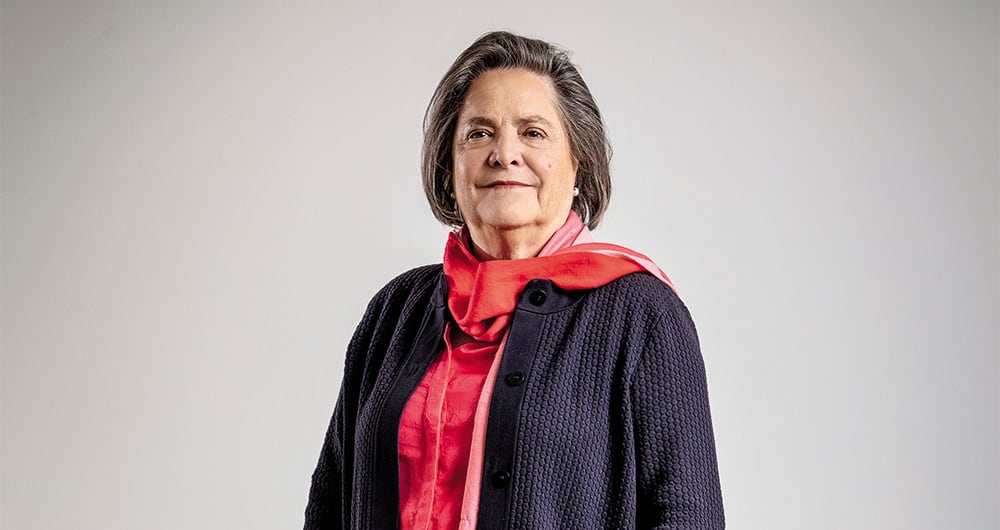 Clara López, parlamentaria afín a las ideas de izquierda, sostiene que sería difícil reemplazar el recaudo por renta de empresas con el de personas naturales sin llegar a extremos.