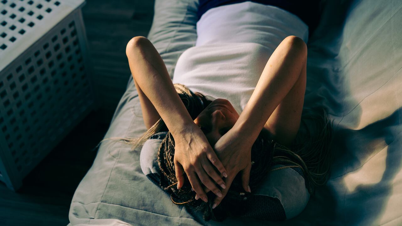 Según la Clínica Mayo, las personas que padecen de trastornos de sueño, como insomnio, pueden requerir suplementos de melatonina