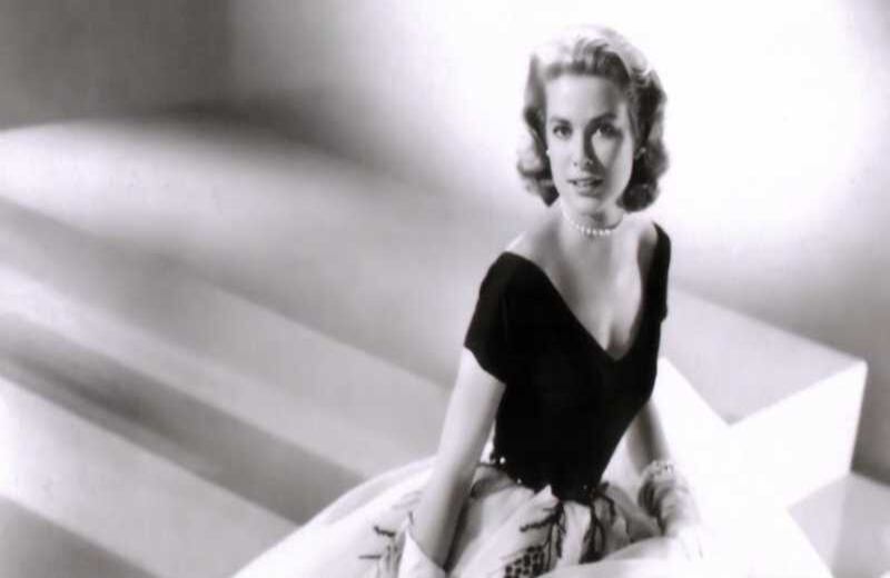 Hitchcock declaró que 'La ventana indiscreta' fue "de una experiencia muy satisfactoria porque fue el epítome del enfoque subjetivo: un hombre mira, observa y reacciona ante una mujer incluso más que una situación".