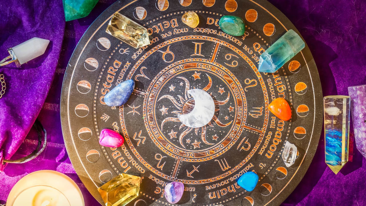 Pese a que hay muchos escépticos, el horóscopo sigue acaparando la atención de una buena cantidad de personas por sus acertadas predicciones.