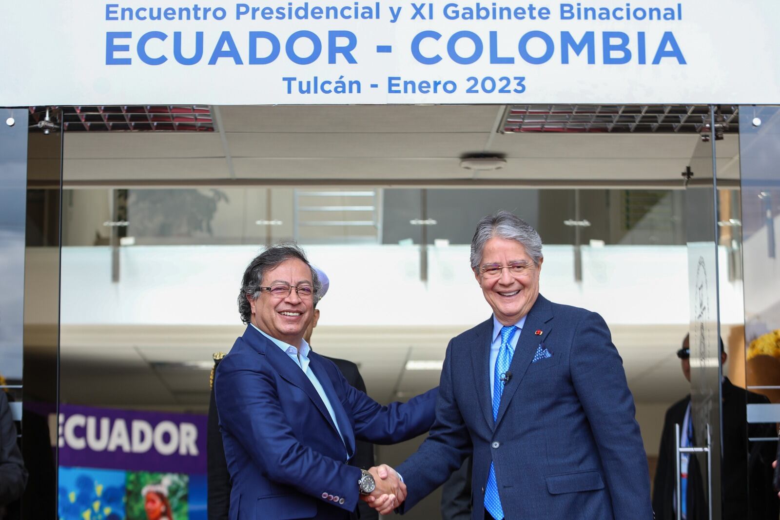 Presidente Gustavo Petro y el mandatario de Ecuador Guillermo Lasso en la Cumbre Binacional