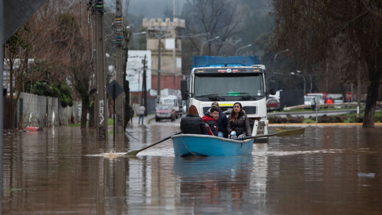 Este lunes llegó un río atmosférico de categoría 5, considerado "excepcional y peligroso", afectando principalmente a las regiones del Maule y Aysén.