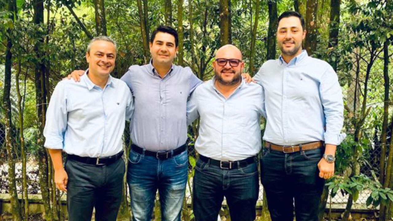 Miembros de la derecha preparan alianza para presentar un solo candidato a la Alcaldía de Medellín.