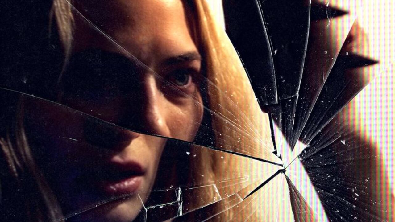 Fragmento del afiche de la película de terror "Shook"