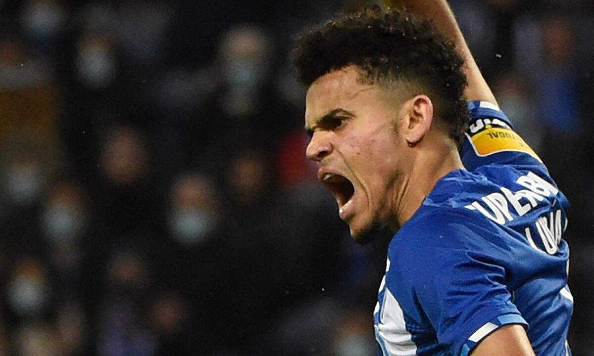FC Porto's Colombian midfielder Luis Diaz reacts during the Portuguese league football match between FC Porto and SC Braga at the Dragao stadium in Porto on December 12, 2021.
MIGUEL RIOPA / AFP