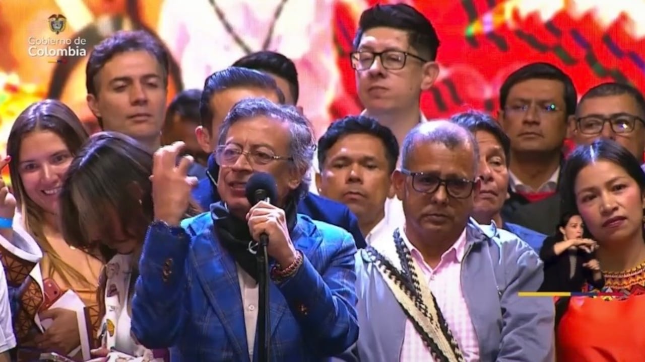 El presidente saliente, Gustavo Petro, dio una polémica declaración en la plaza pública.