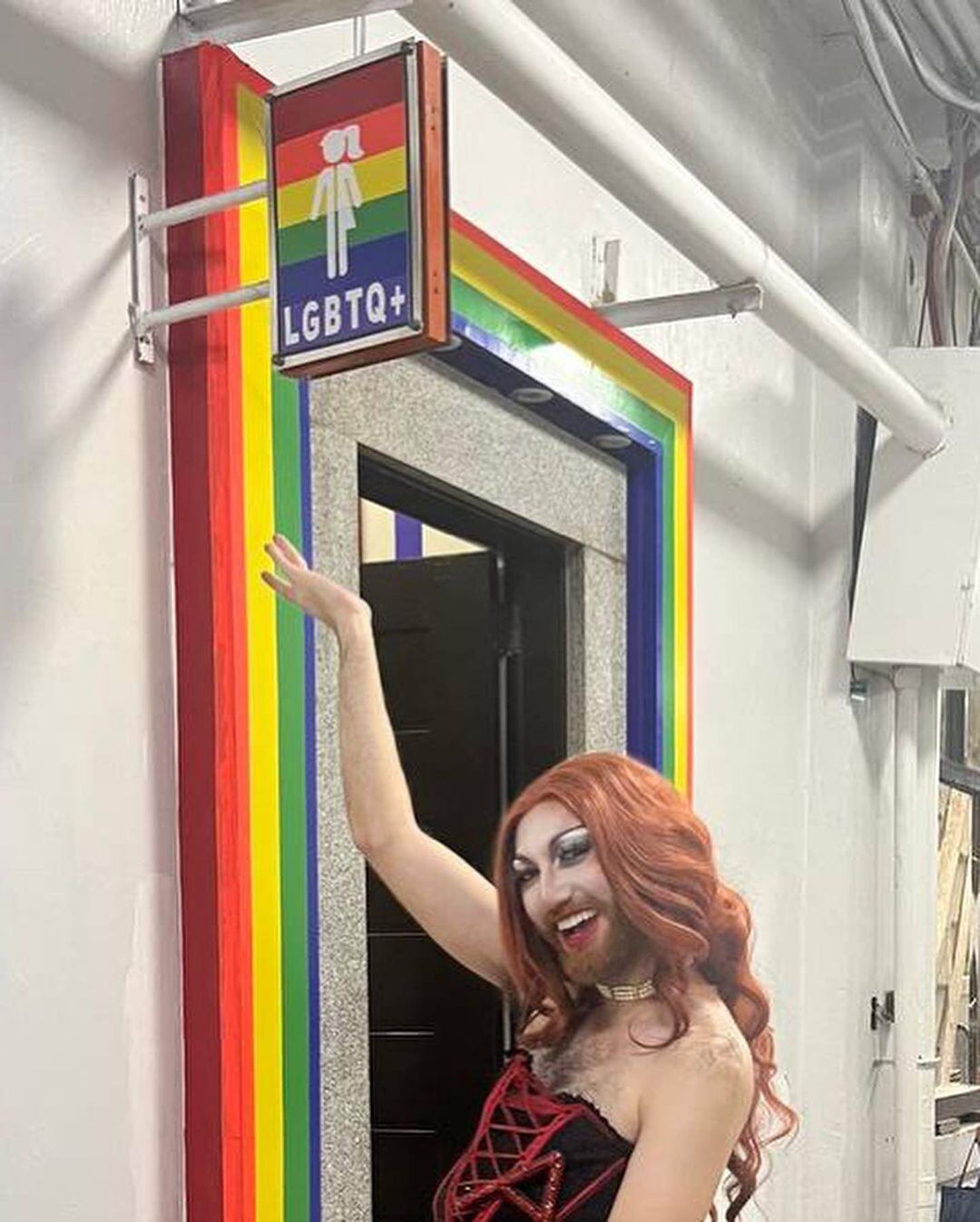 Drag Queen detenido en Filipinas