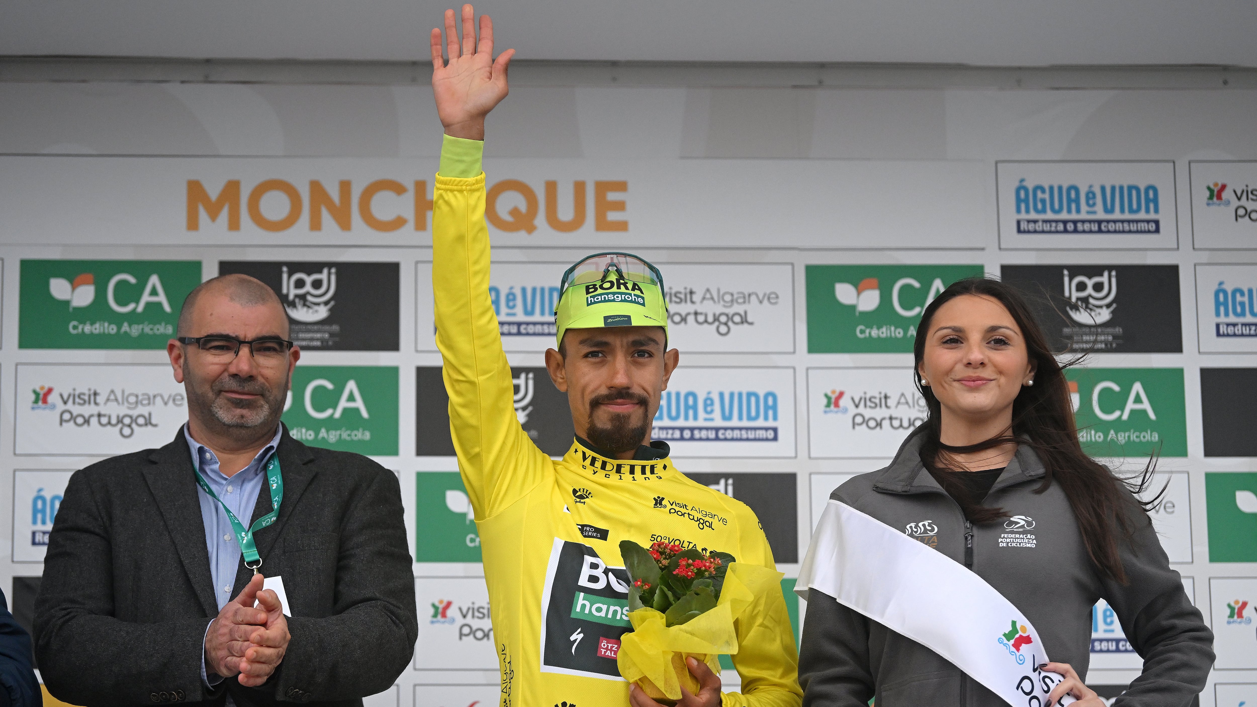 Daniel Felipe Martínez, líder de la Vuelta al Algarve.