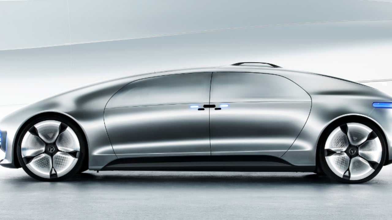 El Mercedes-Benz F 015, un vehículo eléctrico y abarrotado de electrónica.