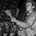 Gustavo Cerati (foto de A.Cherniavsky), Alex Lora y La Maldita Vecindad, en 'Rompan todo'.