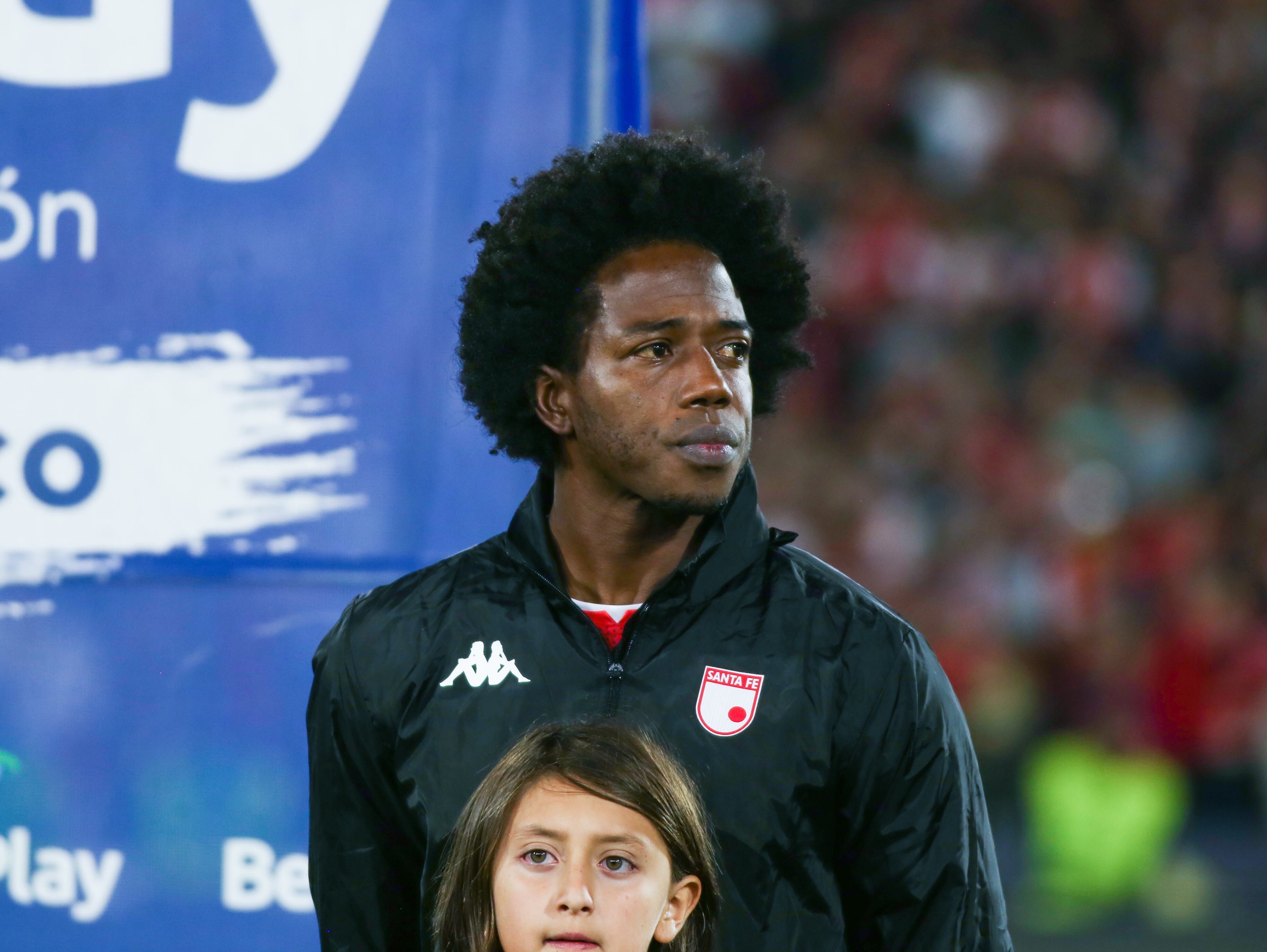 Carlos Sanchez of Independiente Santa Fe before the match on matchday 6 of the semifinal round of the BetPlay League between Independiente Santa Fe and Millonarios F. C. DIMAYOR II 2022 at the Nemesio Camacho El Campin stadium in the city of Bogota. (Photo by Daniel Garzon Herazo/NurPhoto via Getty Images)