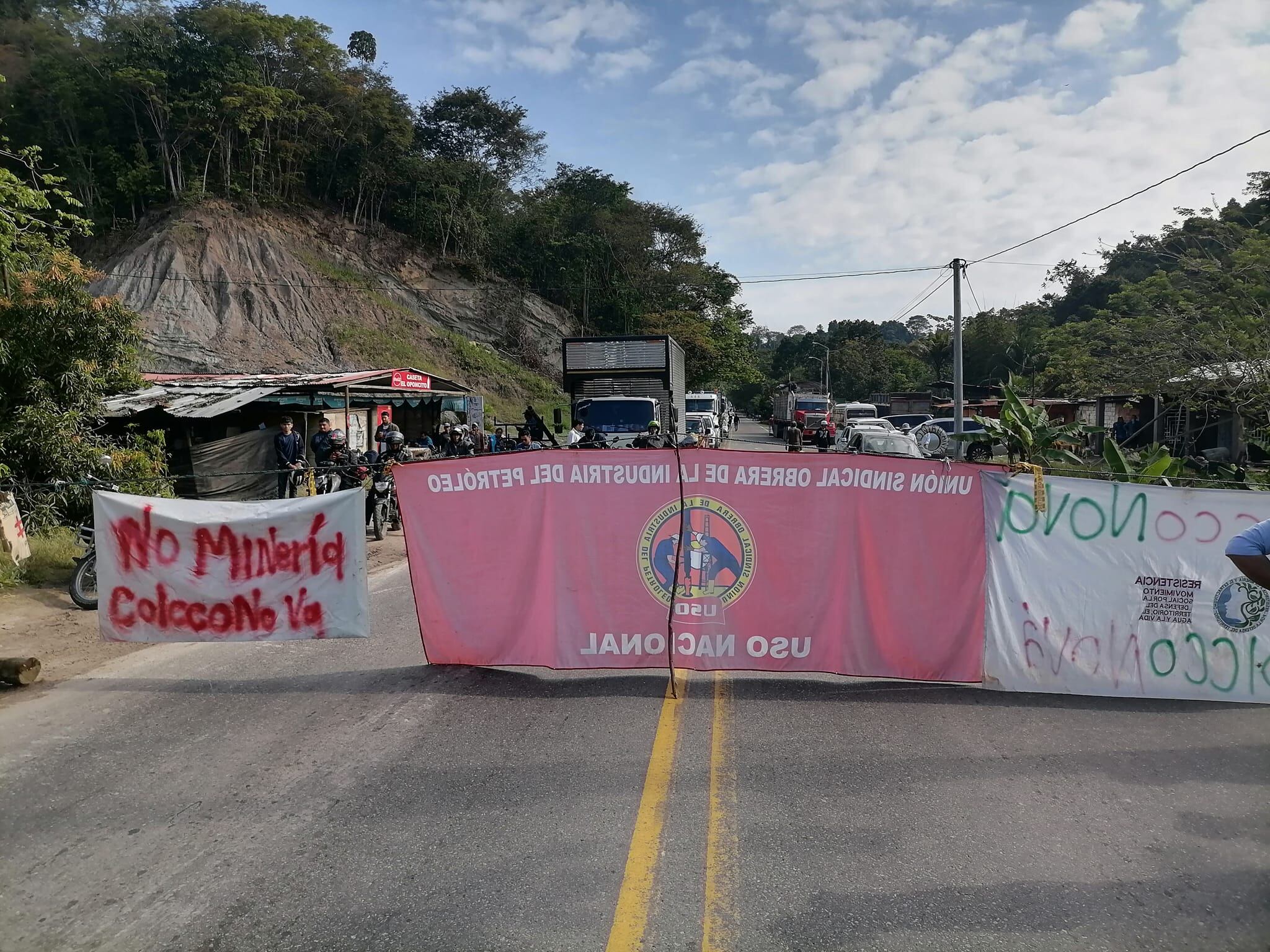 Comunidad protesta contra la licencia que la Corporación Autónoma de Santander (CAS) le otorgó a la empresa Colcco SA.