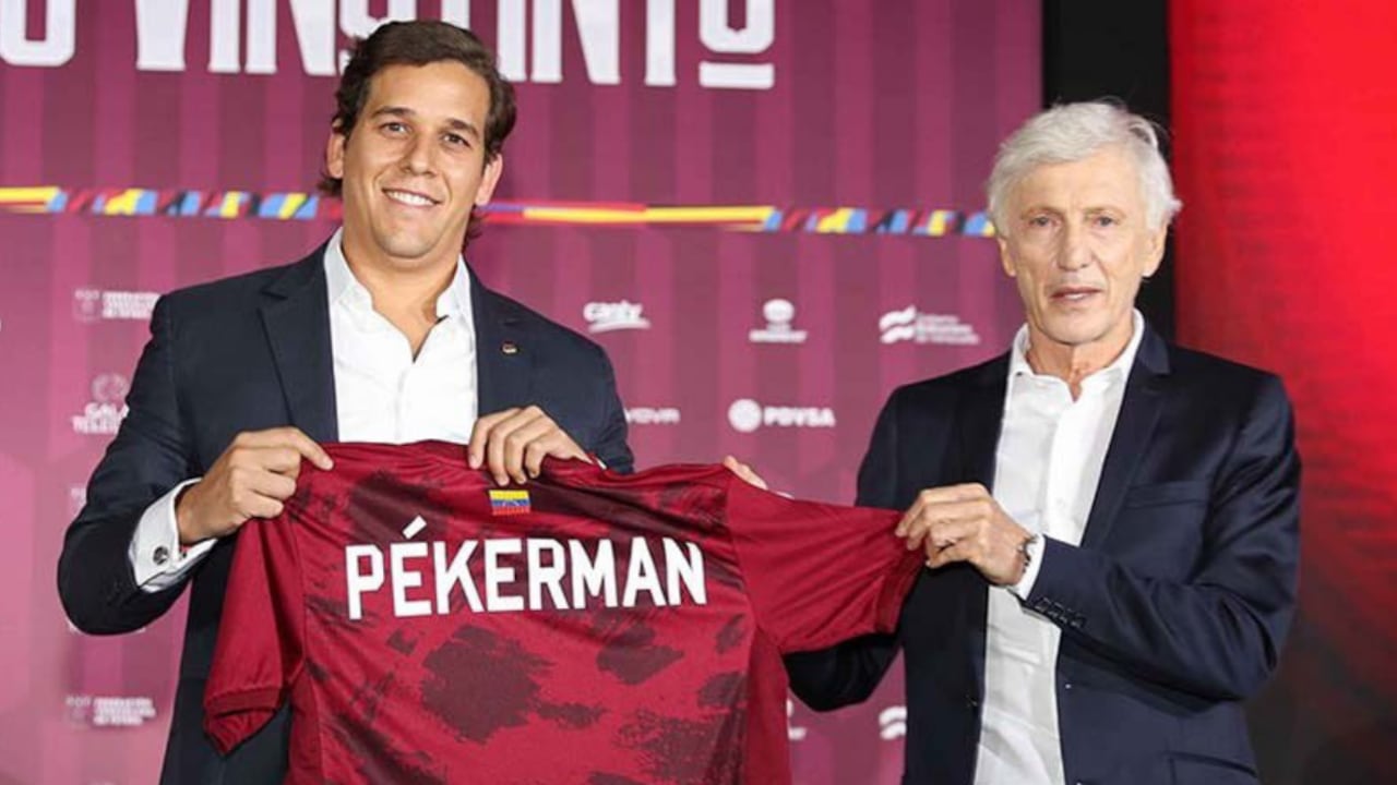 El estratega argentino firmó por cinco años al frente del banquillo de la Vinotinto.