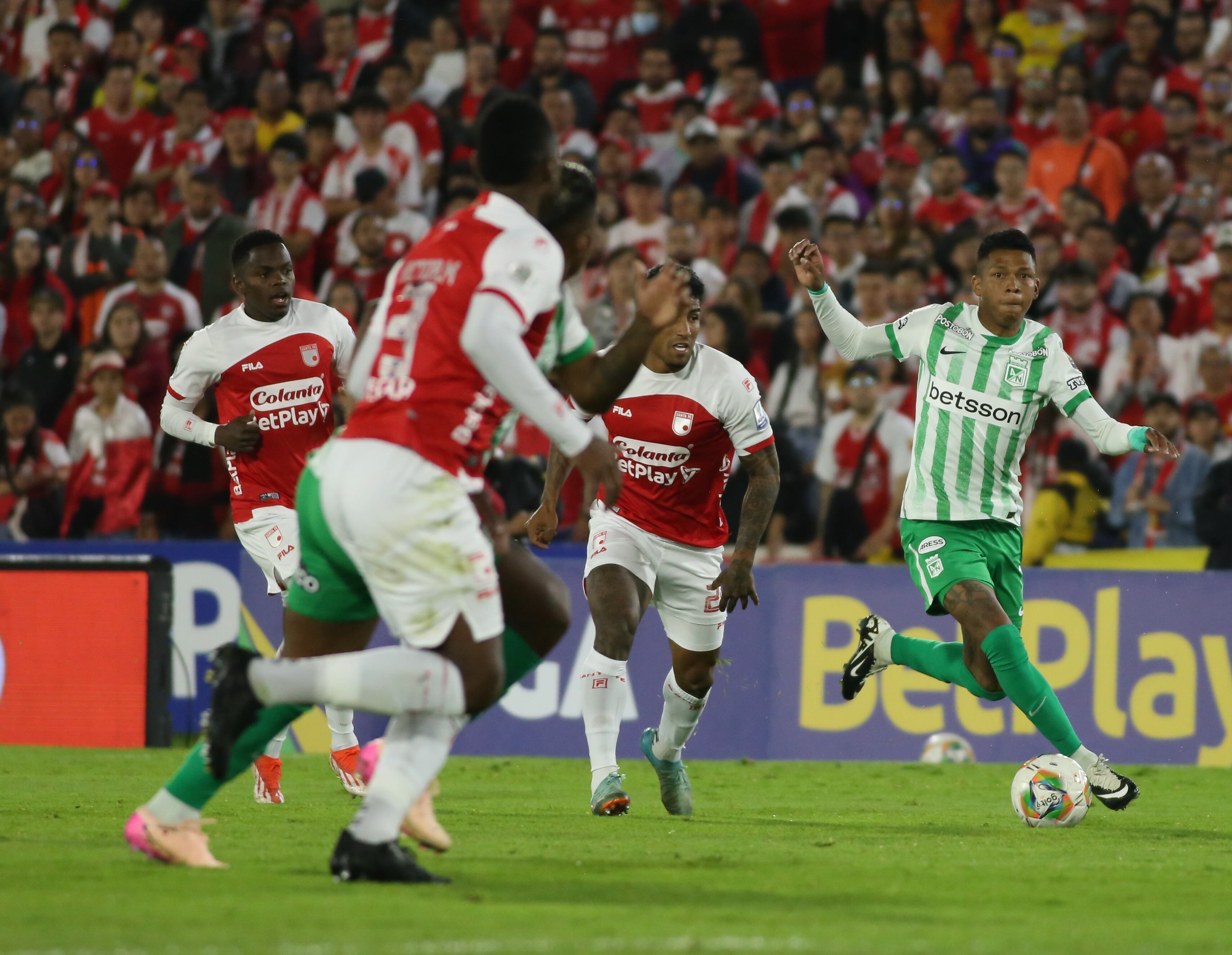 Billy Arce of Atletico Nacional controls the ball during the match between Independiente Santa Fe and Atletico Nacional for the fourth round of the semifinals, as part of the Liga BetPlay DIMAYOR I 2025, played at the Nemesio Camacho El Campin stadium in Bogota, Colombia. (Photo by Daniel Garzon Herazo/NurPhoto via Getty Images)
