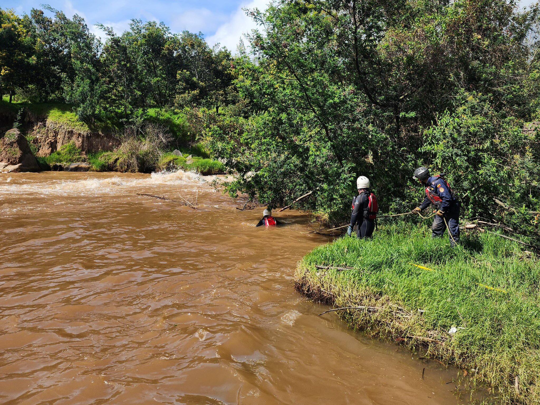 Las acciones de búsqueda no se han detenido.