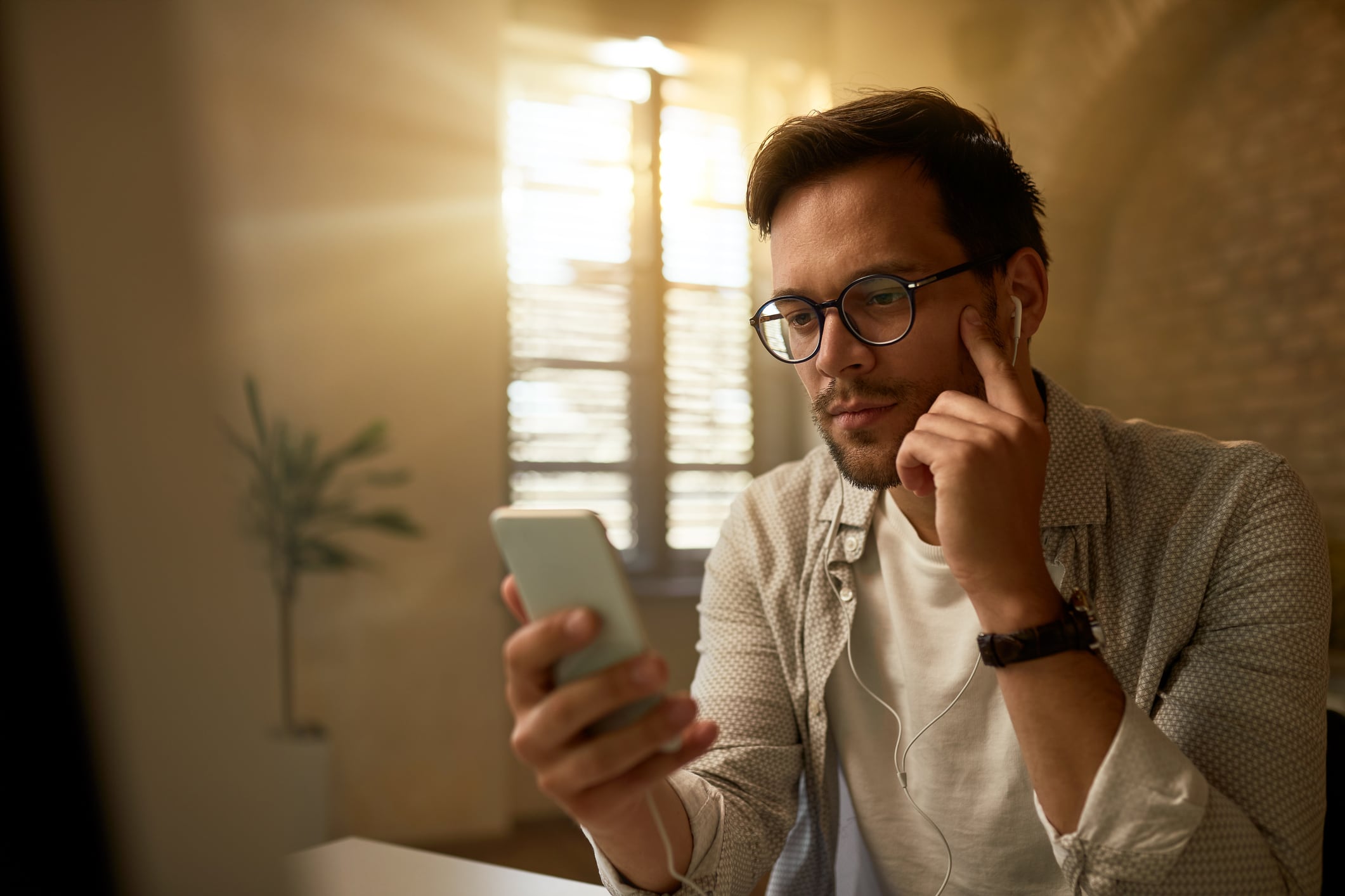 Un aviso inesperado en WhatsApp generó suspicacia, pero se trata de una campaña oficial de seguridad.