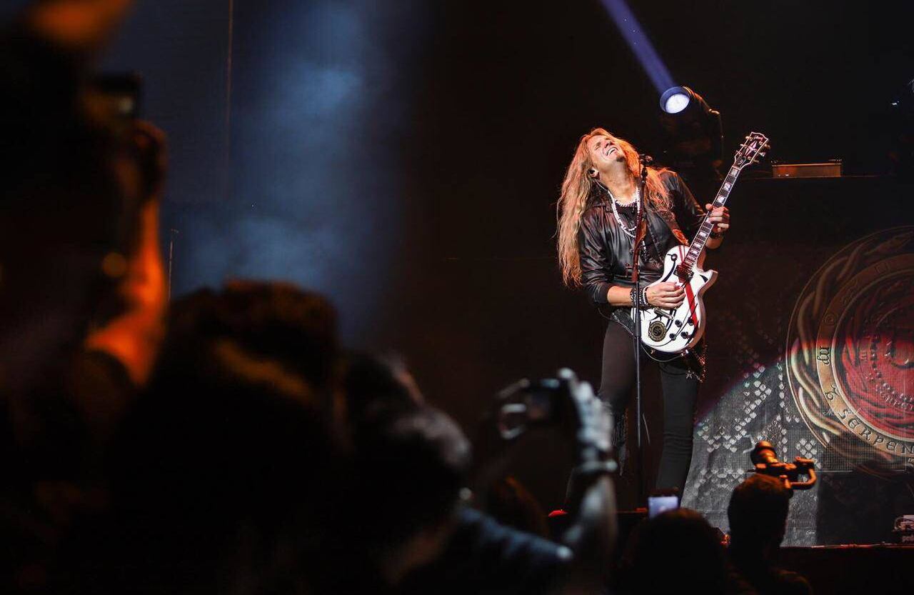 El Movistar Arena recibió a más de 12.000 almas en el recital de Scorpions y Whitesnake. Foto: Diana Rey Melo