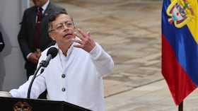 Presidente Gustavo Petro, votación en la mesa uno de la plaza de Bolívar