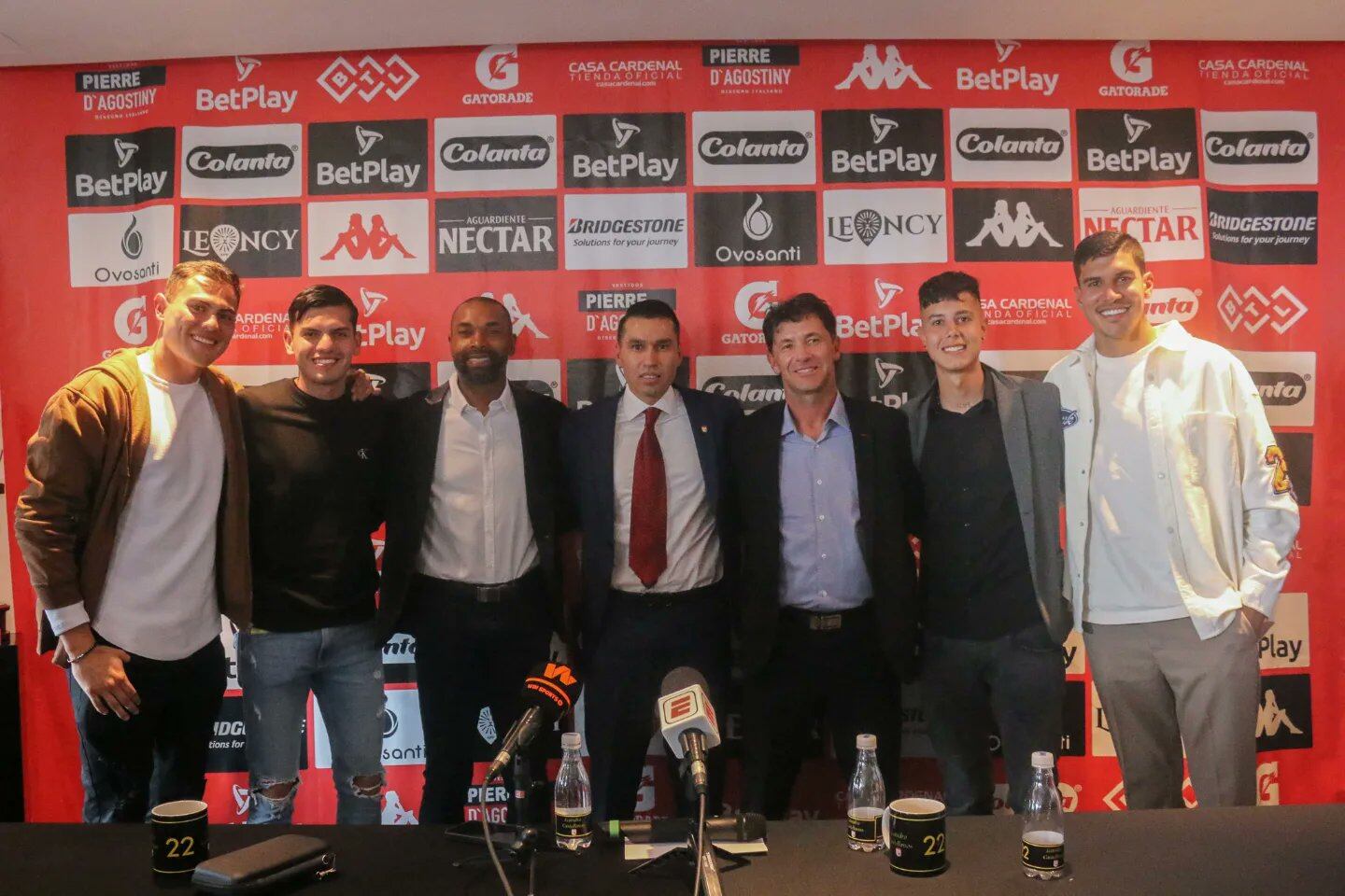 Castellanos dirá adiós acompañado de sus amigos y excompañeros