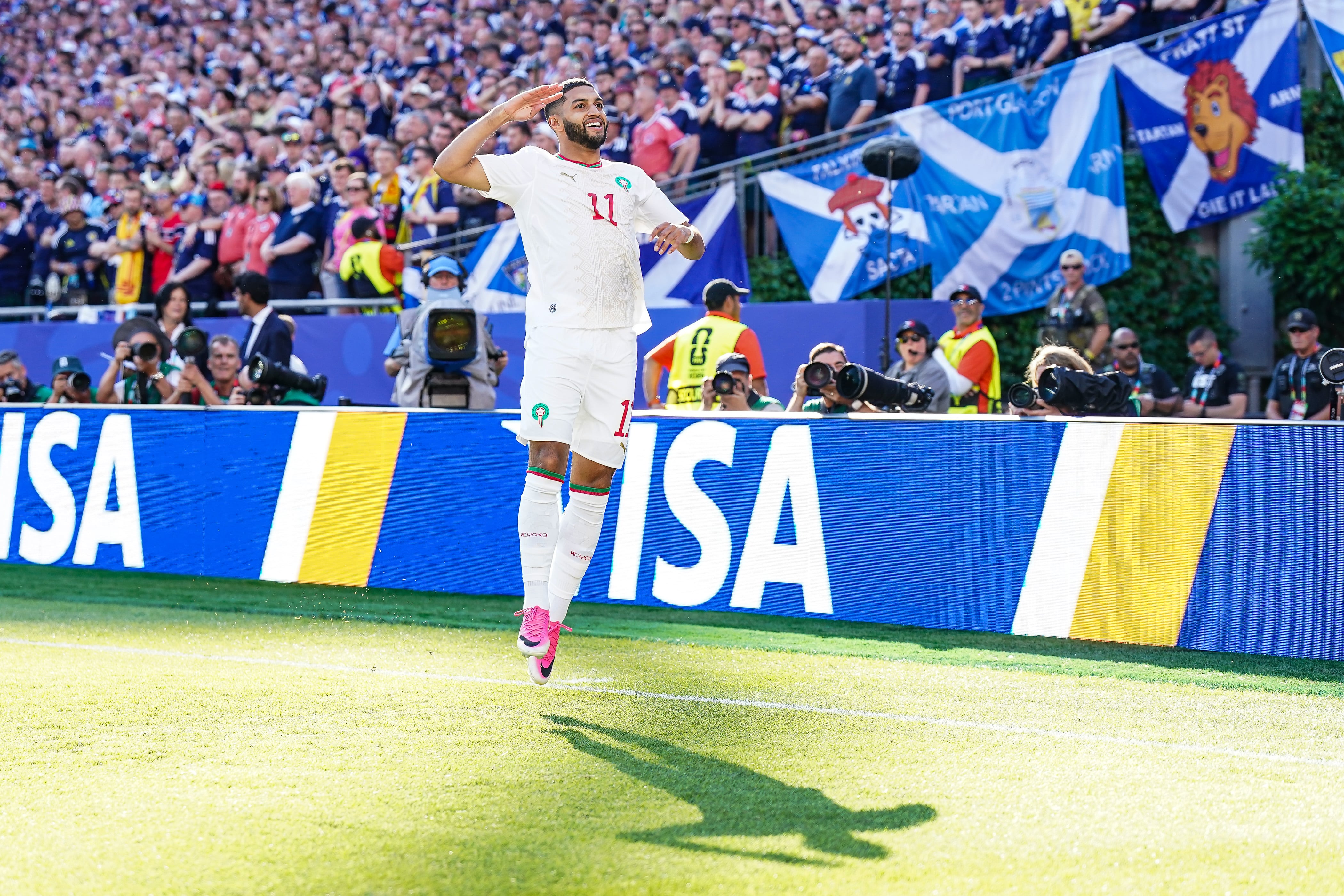 Ismael Saibari celebra en el Gillette Stadium de Boston.