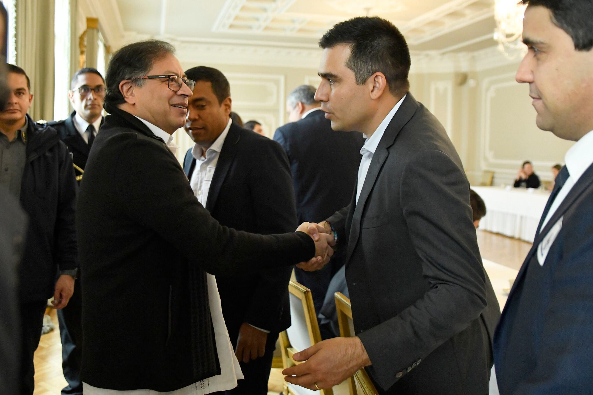 Petro y Partido Liberal.