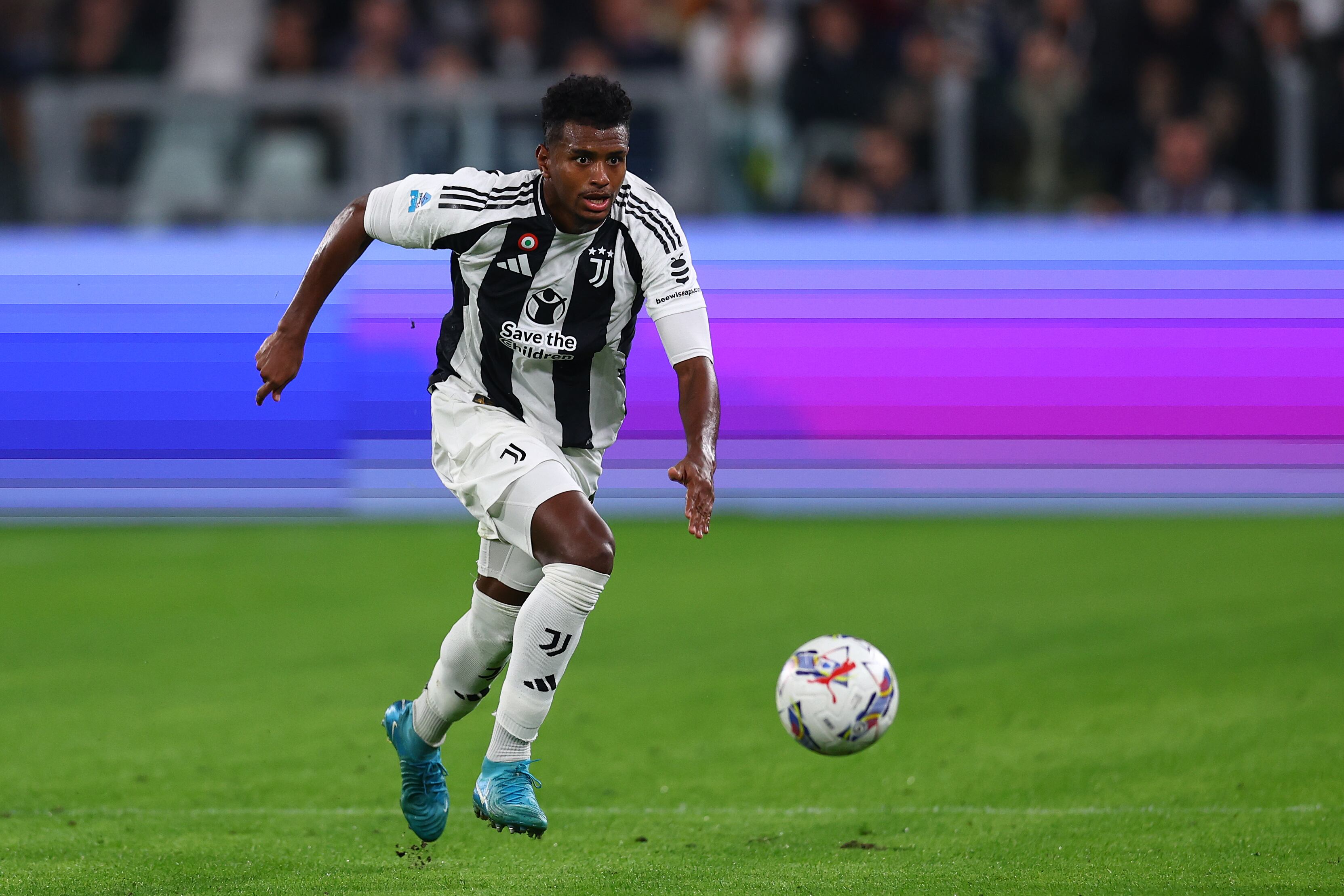 La Juventus confirmó que la operación del jugador se hizo en Francia.