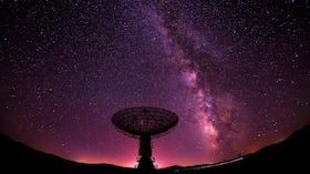 Un entorno seco y elevado llevó a instalar allí este proyecto sin precedentes.