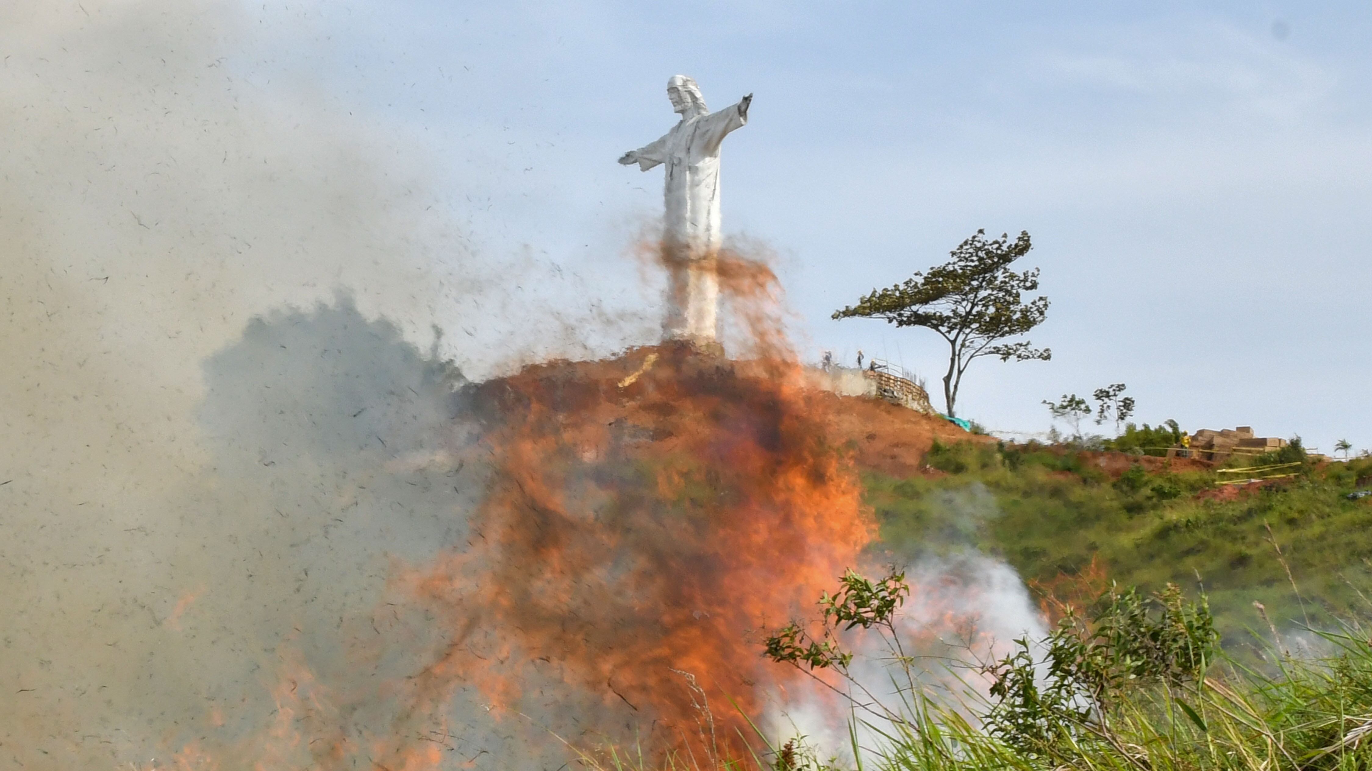 “Grandes incendios de los últimos días en Cali han sido provocados”: secretario de Gestión del Riesgo Rodrigo Zamorano.