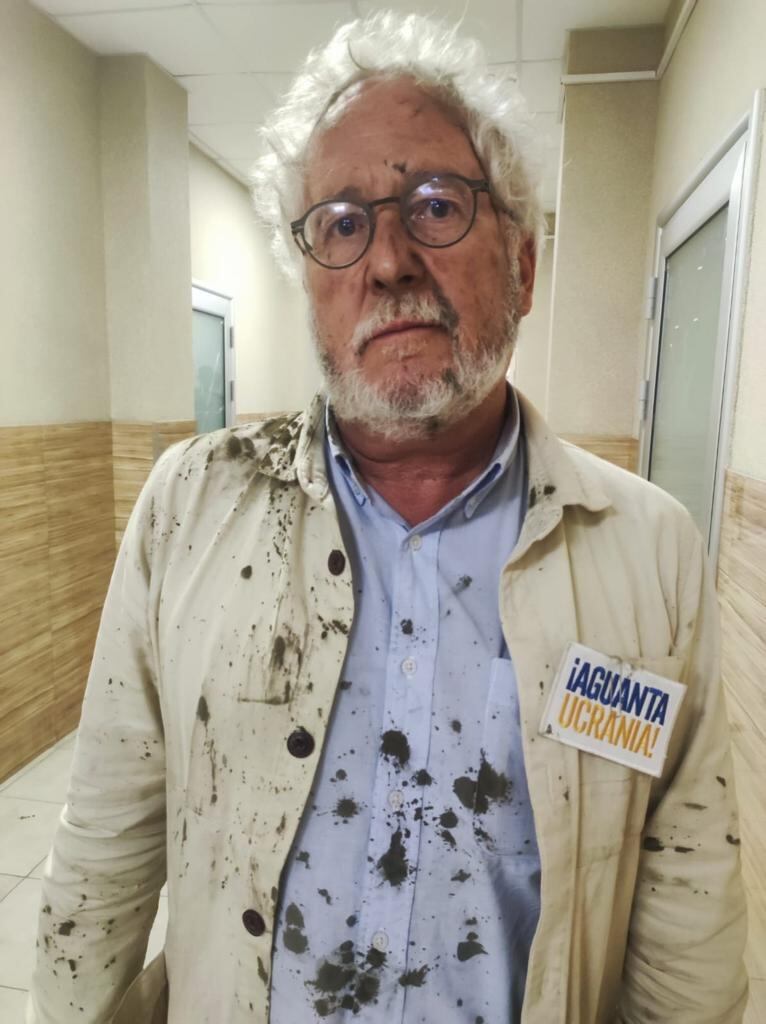 Héctor Abad Faciolince, resultó ileso de un bombardeo en Ucrania.