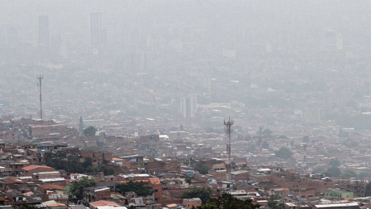 En Colombia, Medellín es una de las ciudades que mayores problemas enfrenta por cuenta de la contaminación del aire. Foto: Archivo Semana.