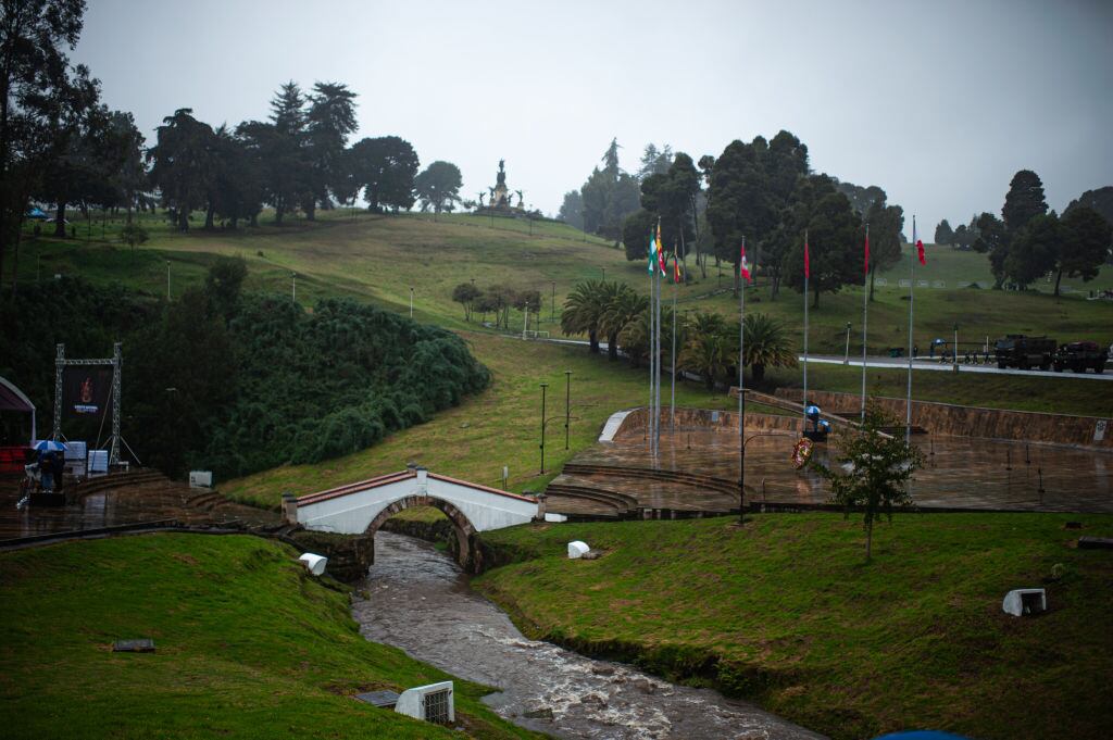 Una visión general del 'Puente de Boyacá' durante la conmemoración de la Batalla de Boyacá, donde Colombia obtuvo su independencia de España, el 7 de agosto de 2023