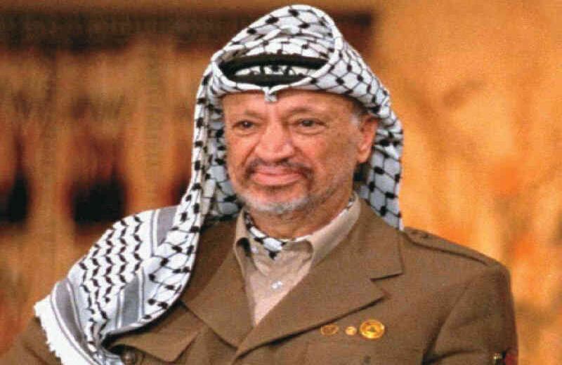 El terrorista, 1994  El líder palestino Yasser Arafat obtuvo el premio, junto a los israelíes Shimon Peres e Isaac Rabin, por los acuerdos de Oslo. Pero la paz fracasó, y, al final, Rabin terminó asesinado y Arafat nunca logró salir de la sombra del terrorismo.
