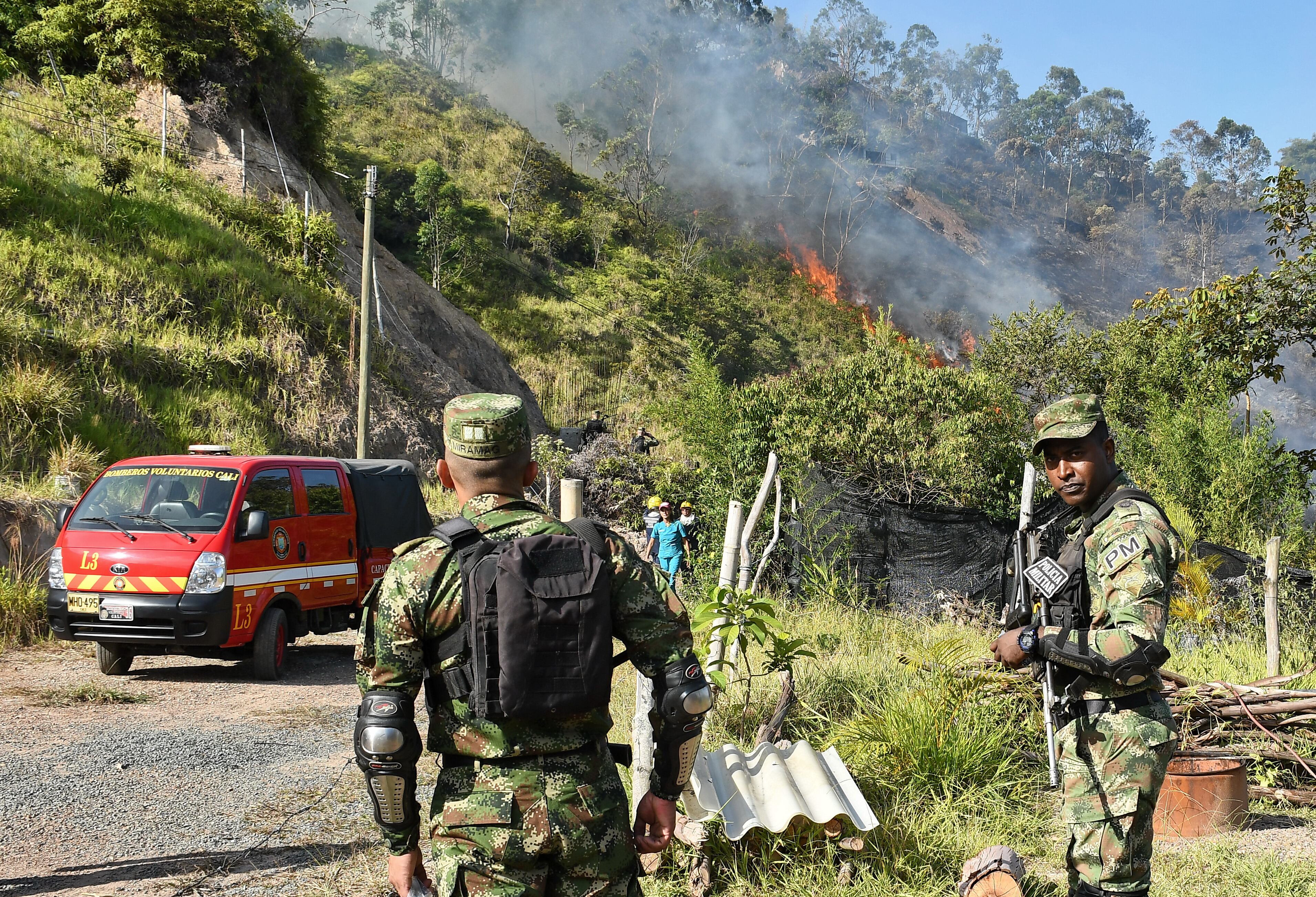 de 20Incendio forestal en la buitrera , Sep 21 23, en Cali Valle