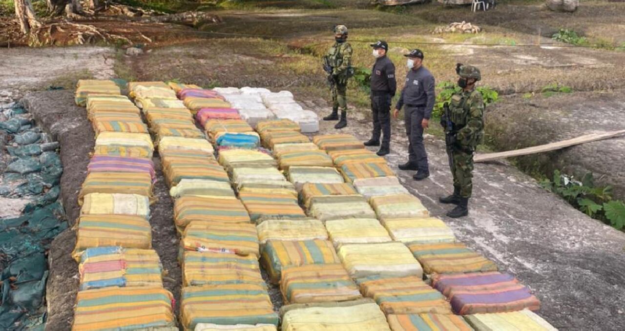Gracias a la información suministrada por inteligencia militar, tropas del Ejército Nacional lograron en las últimas horas la mayor incautación de marihuana que hasta el momento se haya realizado en la región amazónica