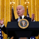 El presidente Joe Biden habla sobre los requisitos de la vacuna COVID-19 para los trabajadores federales en el East Room de la Casa Blanca en Washington, el jueves 29 de julio de 2021 (AP Photo / Susan Walsh).